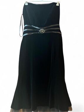 Talbots NWT Black Velvet Strapless Dress Brooch Tulle Trim Formal Midi 8